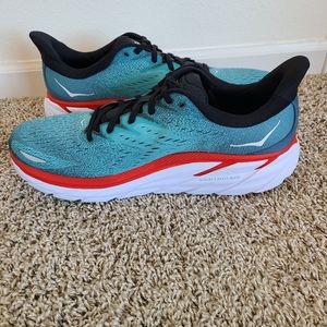 Hoka Clifton
